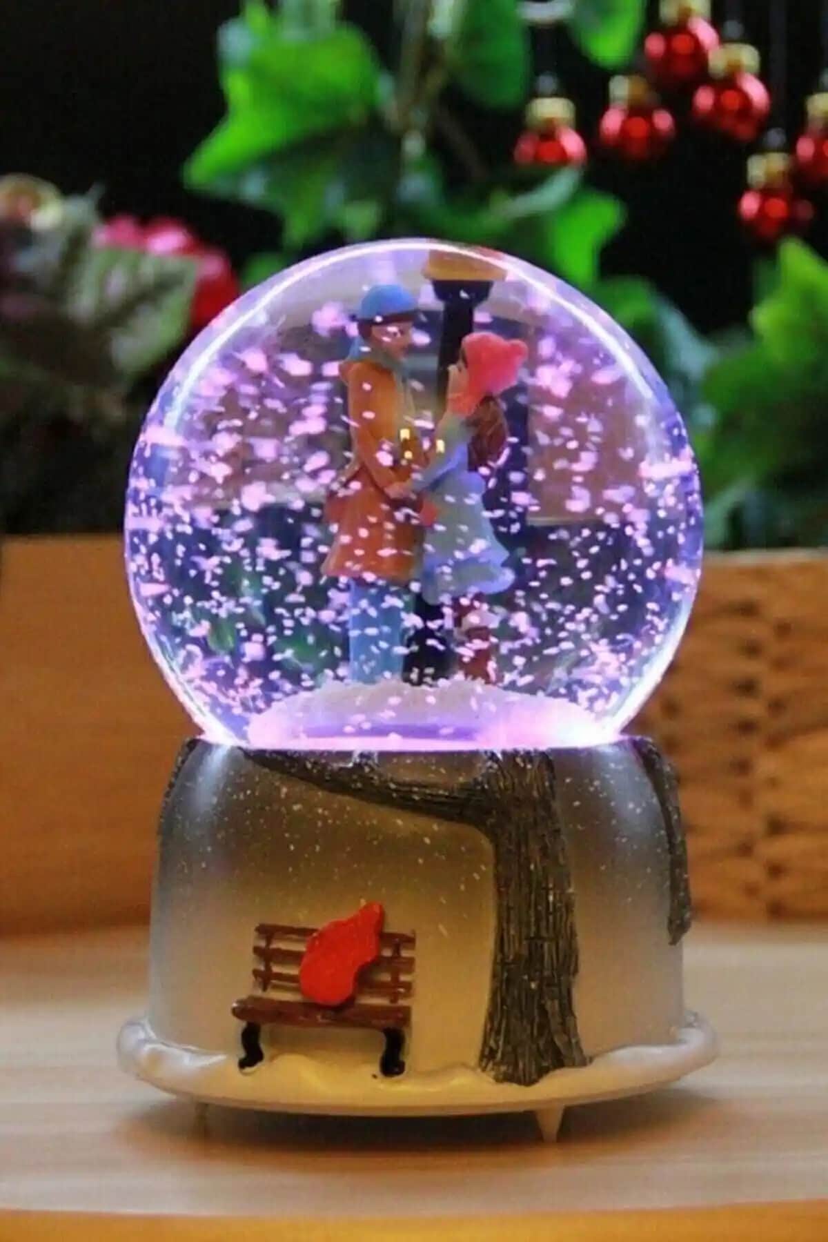 Genel Markalar Kış Masalı Sokak Lambası Renk Değiştiren Müzikli Kar Küresi Özellikleri ve Kullanım Alanları