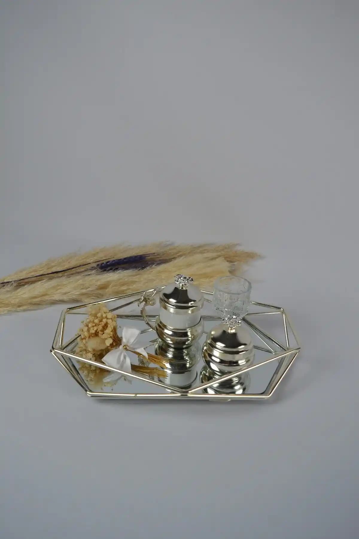 Gümsüş Söz Nişan Tepsisi Damat Kahvesi Seti Şıklık ve Zarafetin Buluşması