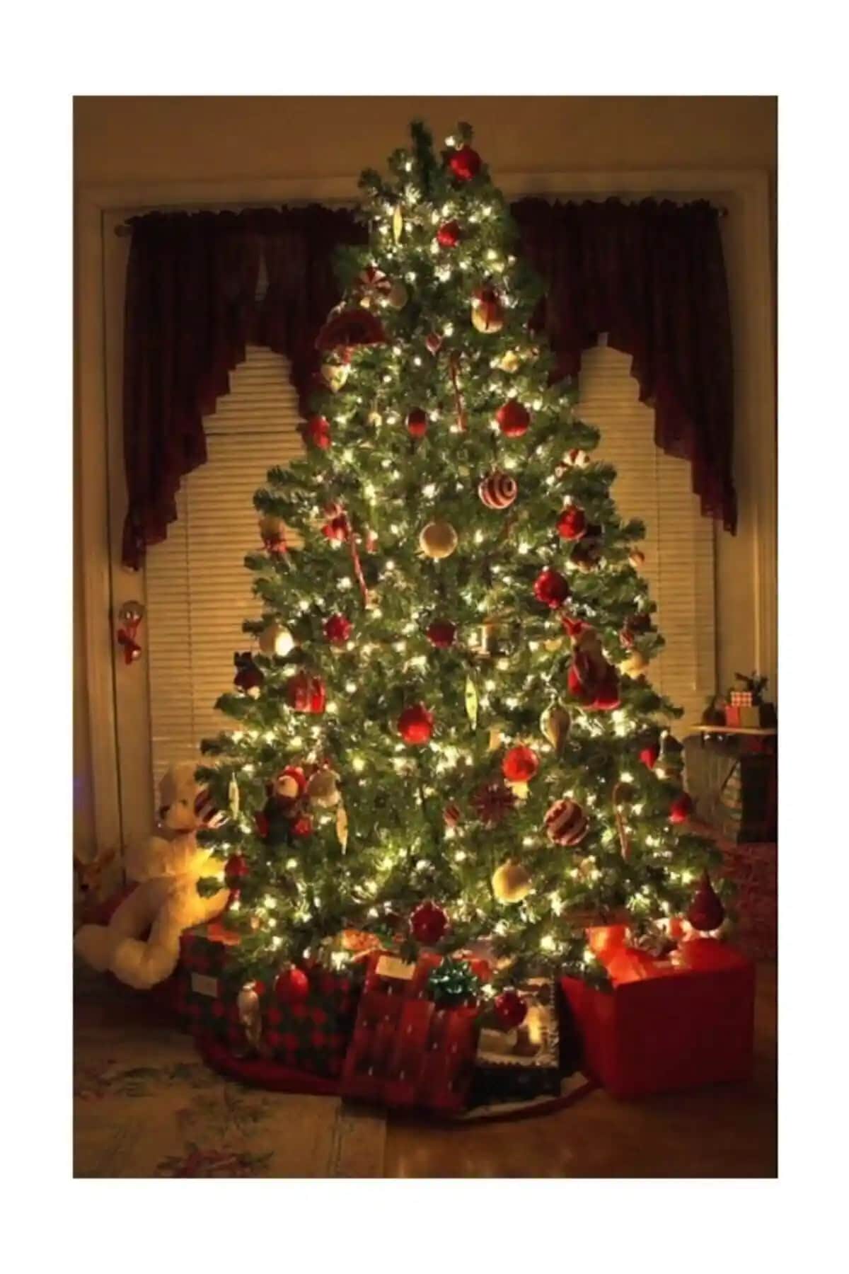 Günışığı Yılbaşı Çam Ağacı Işığı ile Ev Dekorasyonunuzu Geliştirin