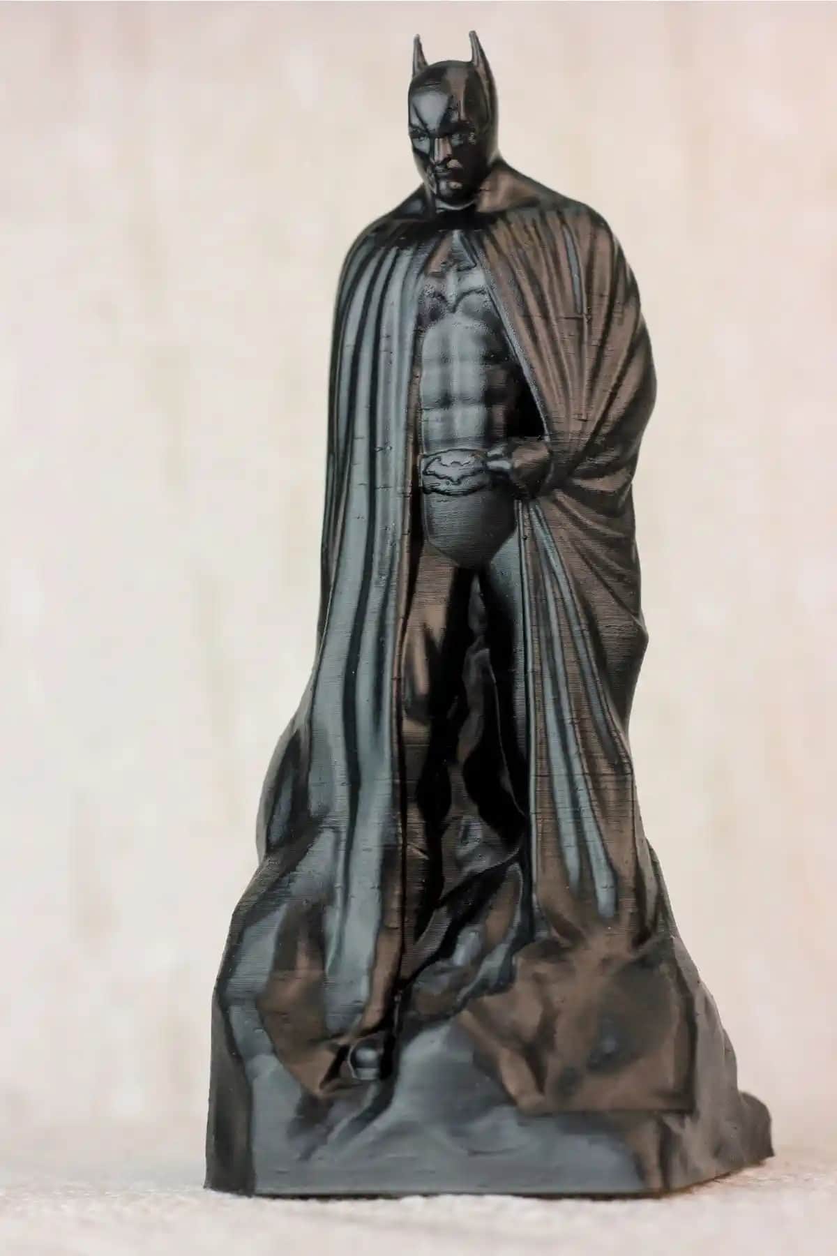 GÜRCÜ Marka 3D Batman ve Nazgul Figürleri Karşılaştırması ve Özellikleri
