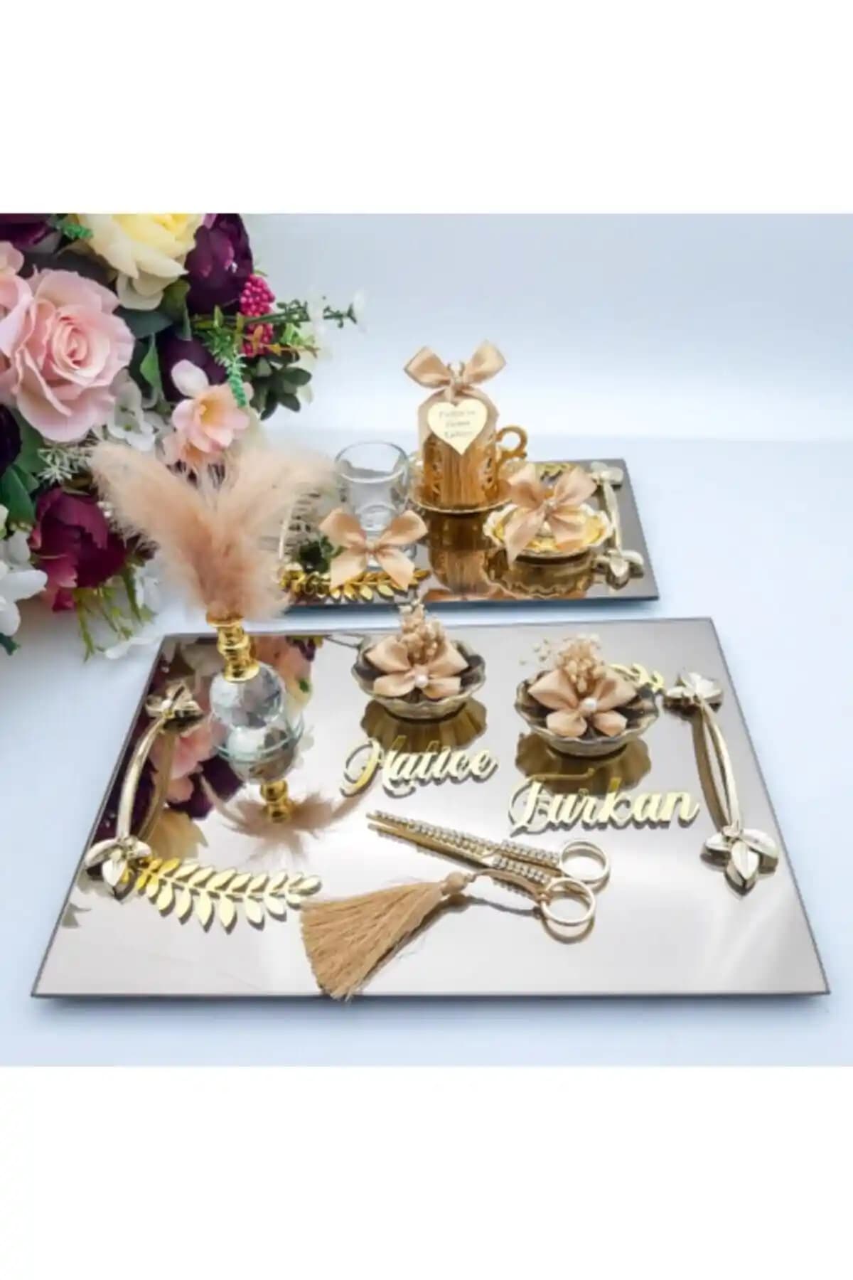 Helvacıoğlu Nişan Tepsisi Takımı: Şık ve Kullanışlı Dekoratif Aksesuarlar