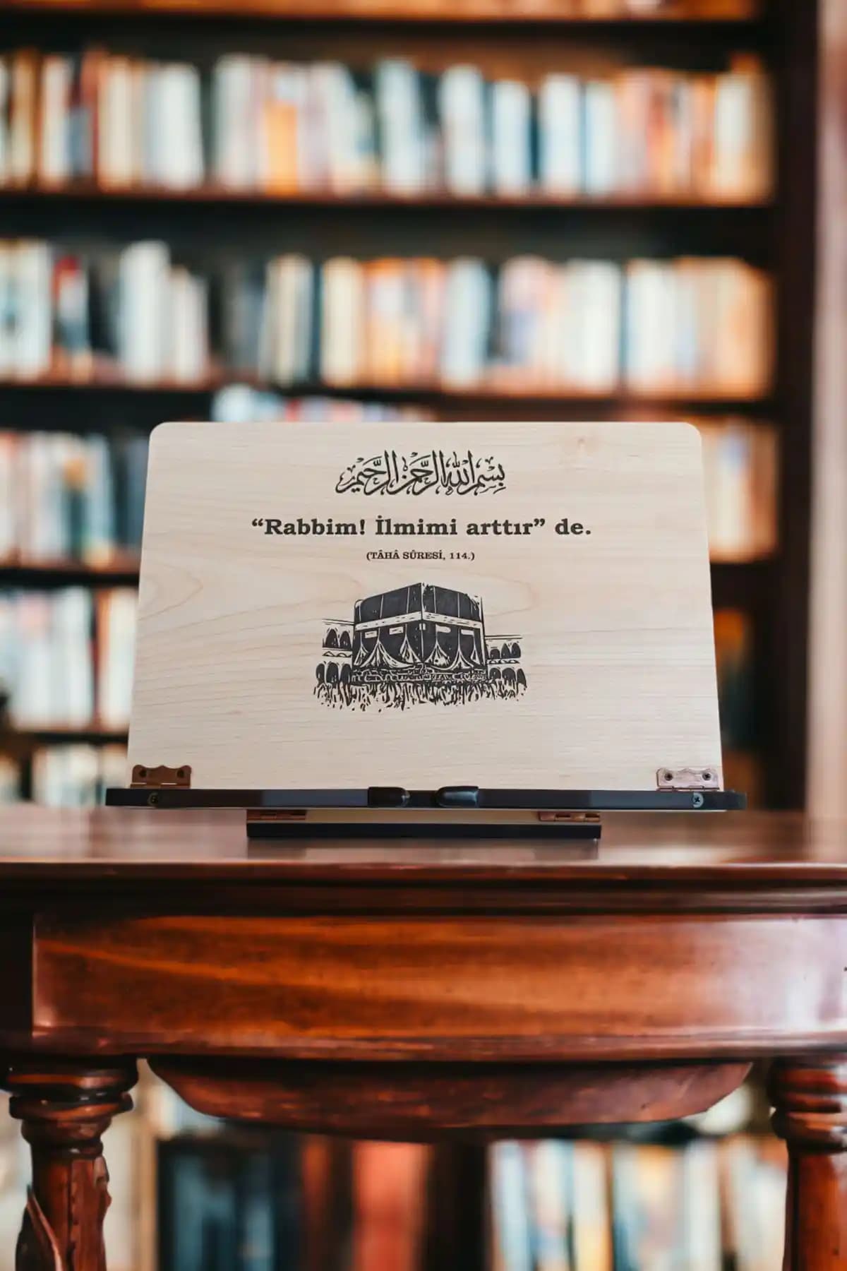 İsfahan TA Kitap Okuma Standı: Estetik ve Fonksiyonellik Bir Arada