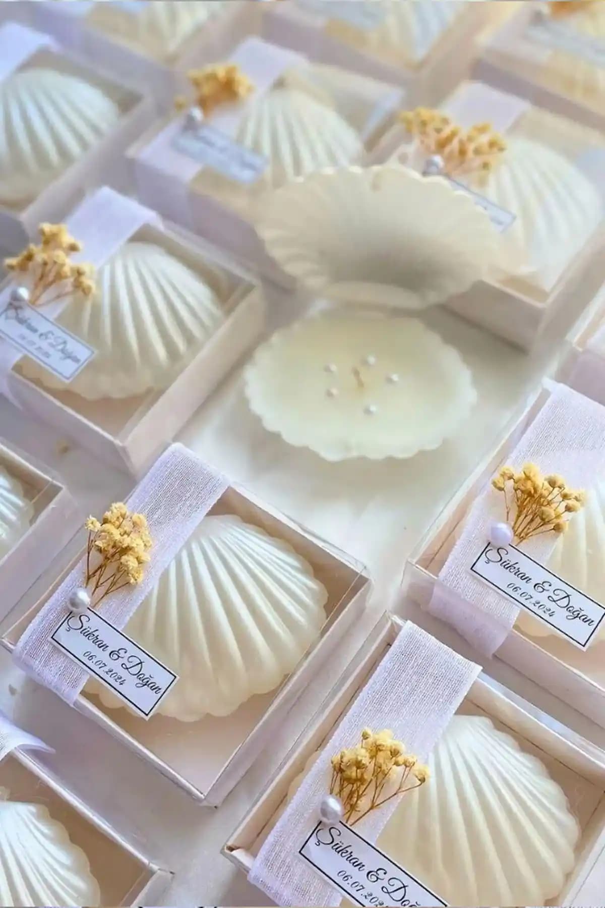 İstiridye Mum Setleri ile Şık Dekorasyon ve Atmosfer Yaratma Rehberi