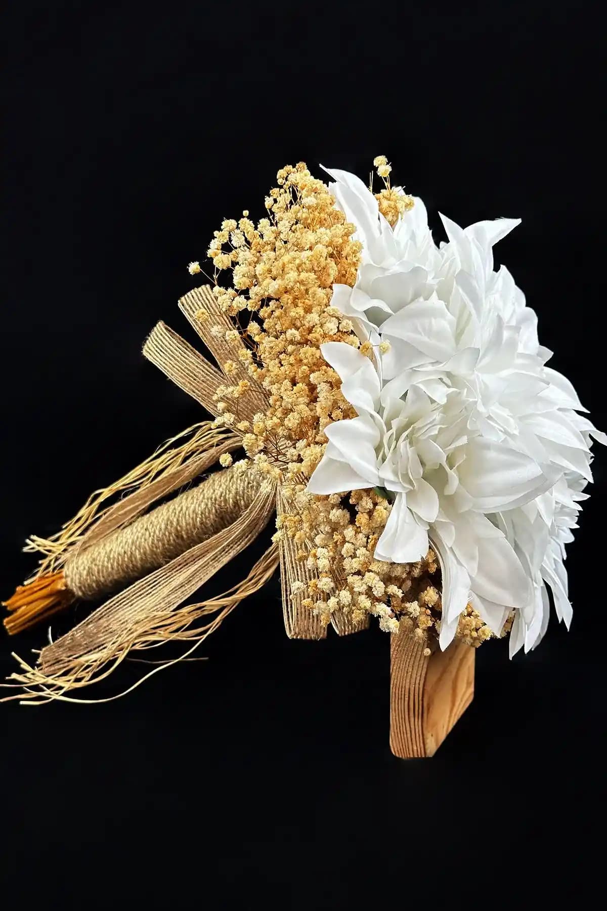 Kamus Yıldız Demet Gelin Çiçeği: Şık ve Dayanıklı Düğün Aksesuarı