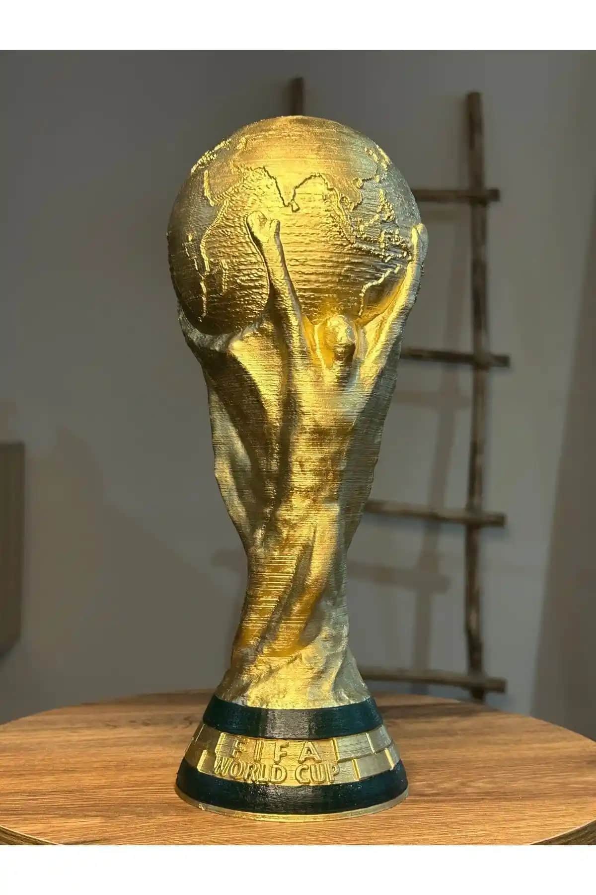 Katar Dünya Kupası Temalı Mini Boy Figür: Koleksiyon ve Dekorasyon İçin Uygun Parça