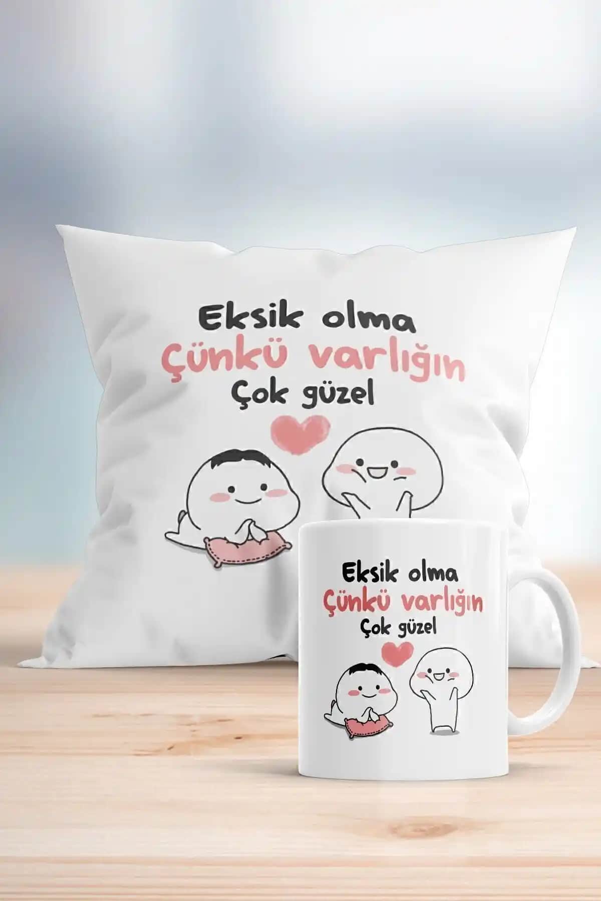 Kendinizi Öne Çıkaran Varlığın Güzel Baskılı Hediyelik Yastık ve Kupa Seti