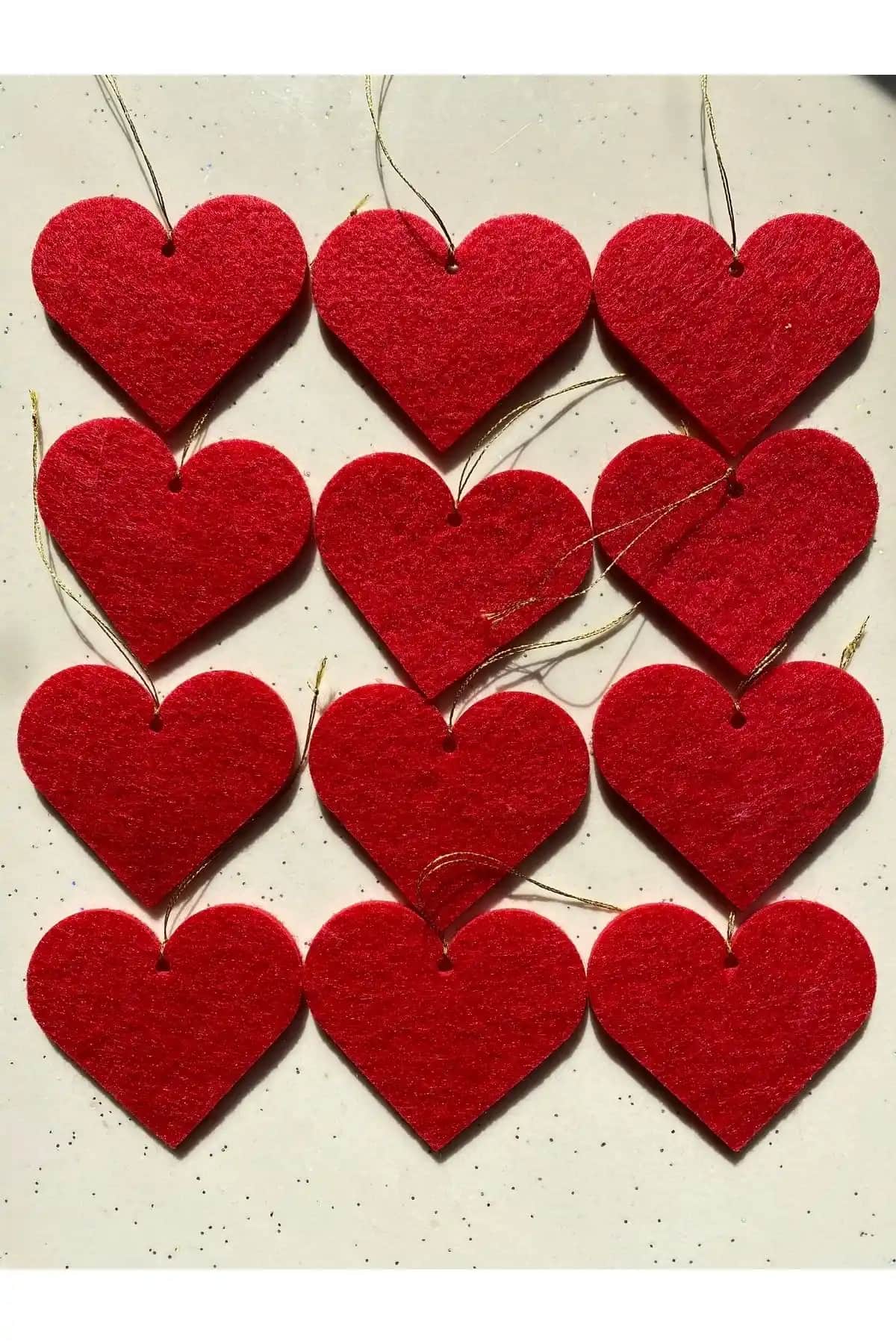 Kırmızı Kalp Keçe Yılbaşı Ağacı Süs Seti 12'li Dekoratif El İşçiliği Ürünü