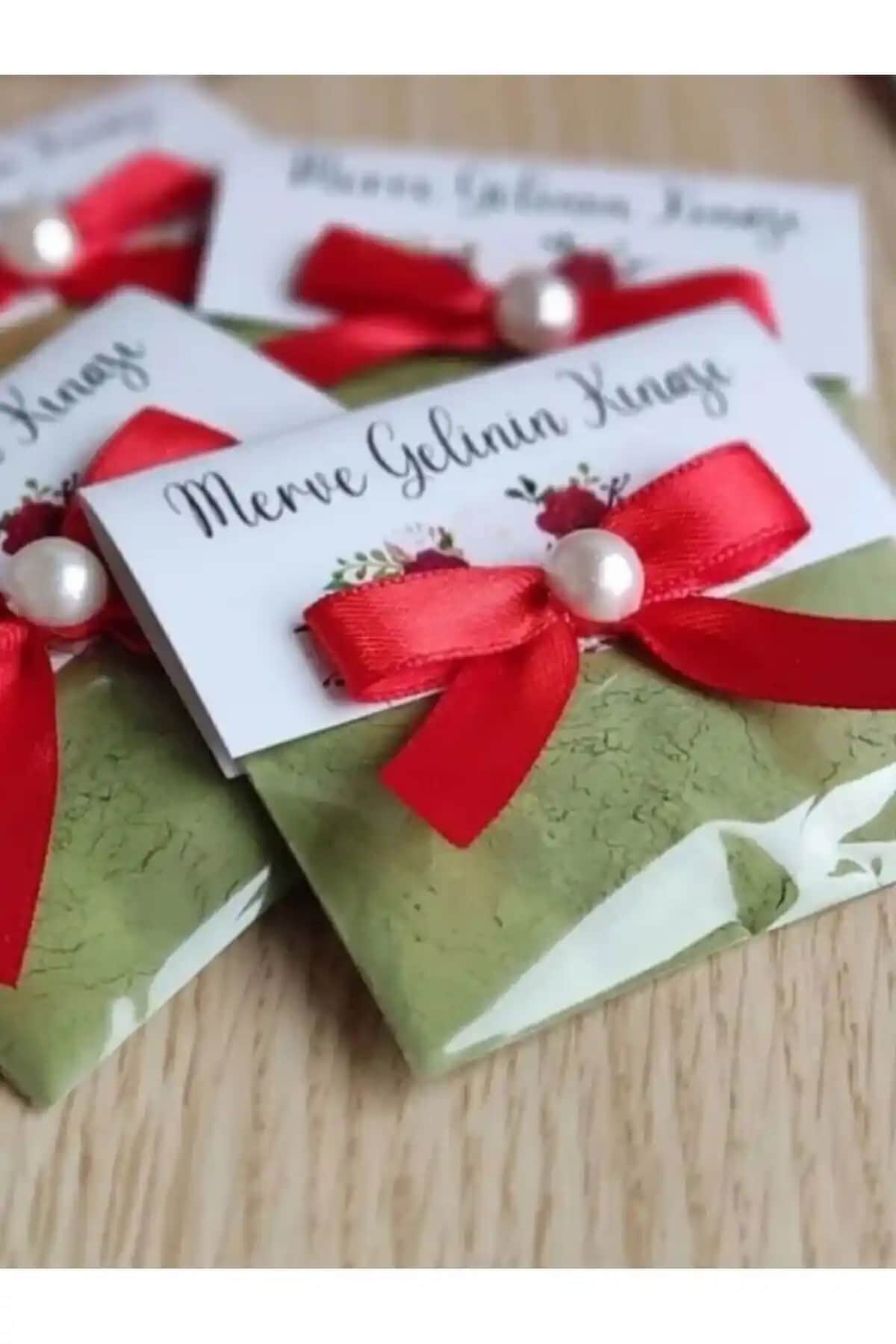 Loyapink ve Zeymerade Kına Paketleri Karşılaştırması: Hangi Ürün Sizin İçin Uygun