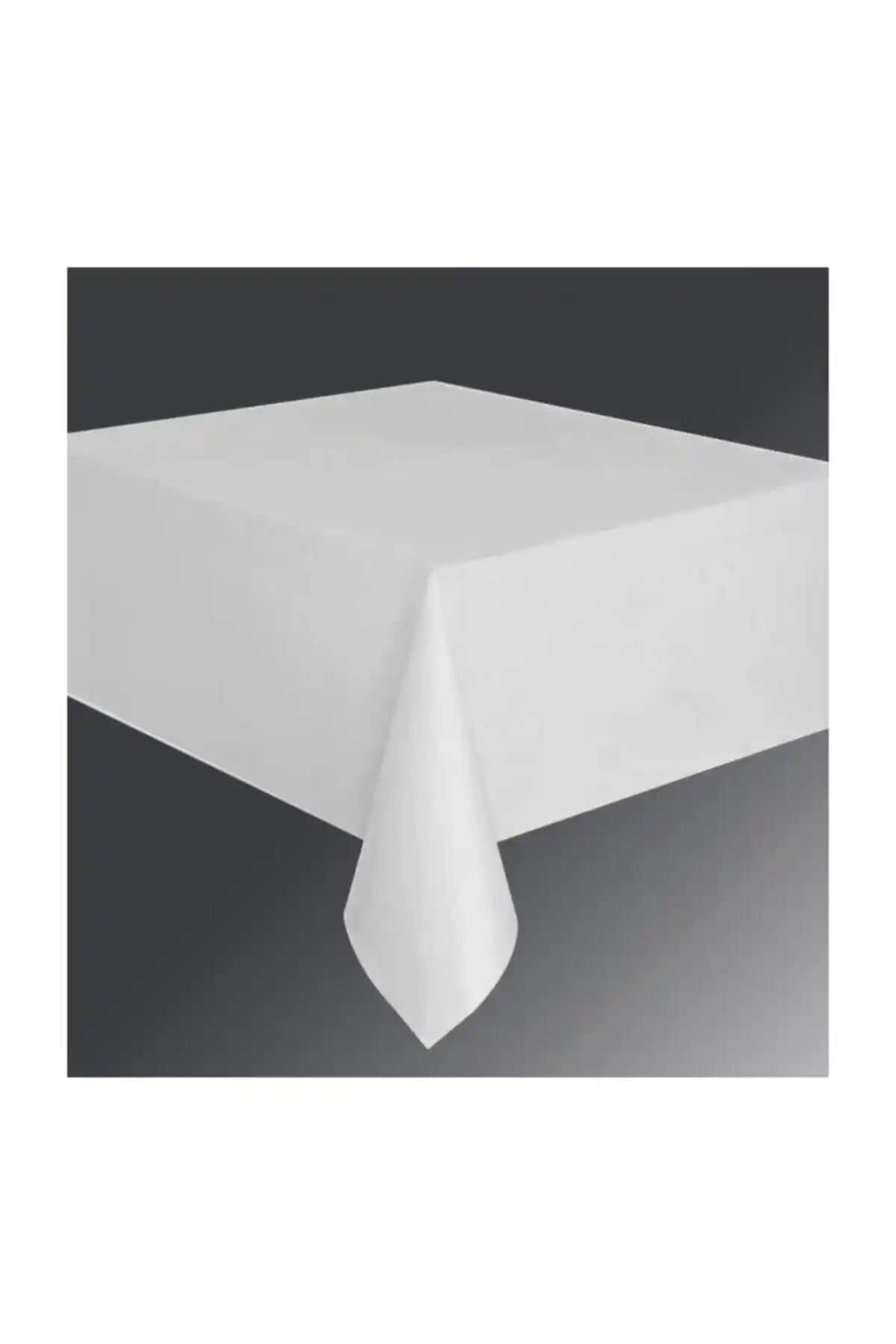 Masa Örtüsü Karşılaştırması: Beyaz ve Pembe Renk Seçeneklerinin Özellikleri