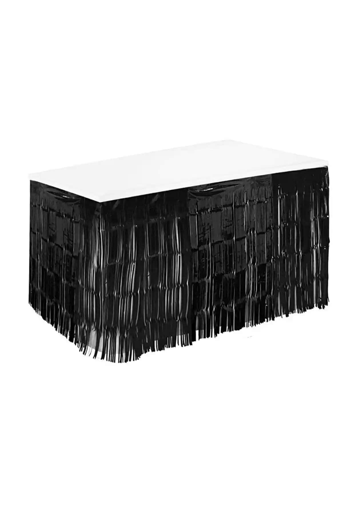 Modern Siyah Püsküllü Metalize Masa Eteği ile Dekorasyonunuza Şıklık Katın