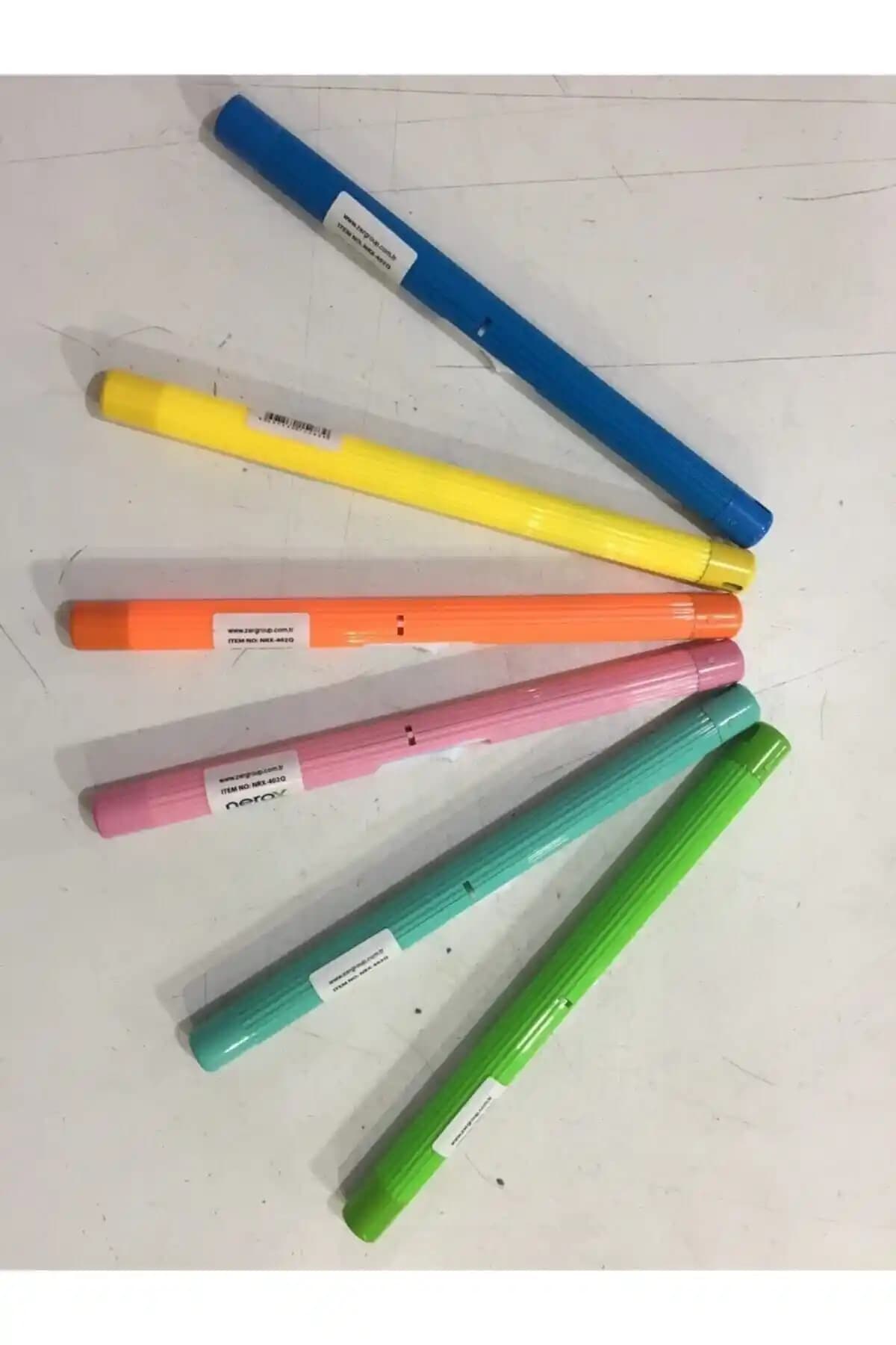 Nerox Renkli Uzun Mutfak Çakmağı: Estetik ve Kullanışlı Tasarım ile Güvenilir Ateşleme Çözümü