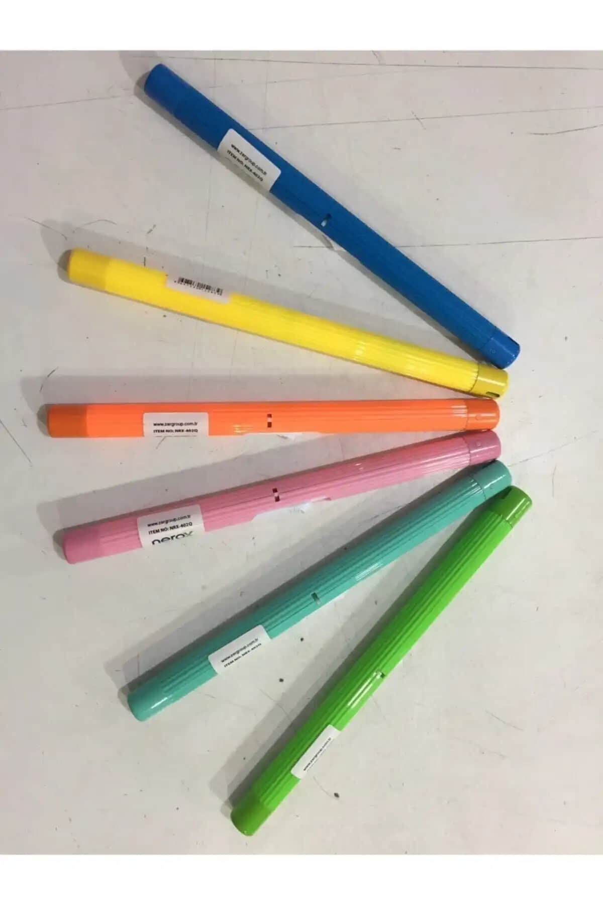 Nerox Renkli Uzun Mutfak Çakmağı ve Polo Çakmak Gazı Karşılaştırması