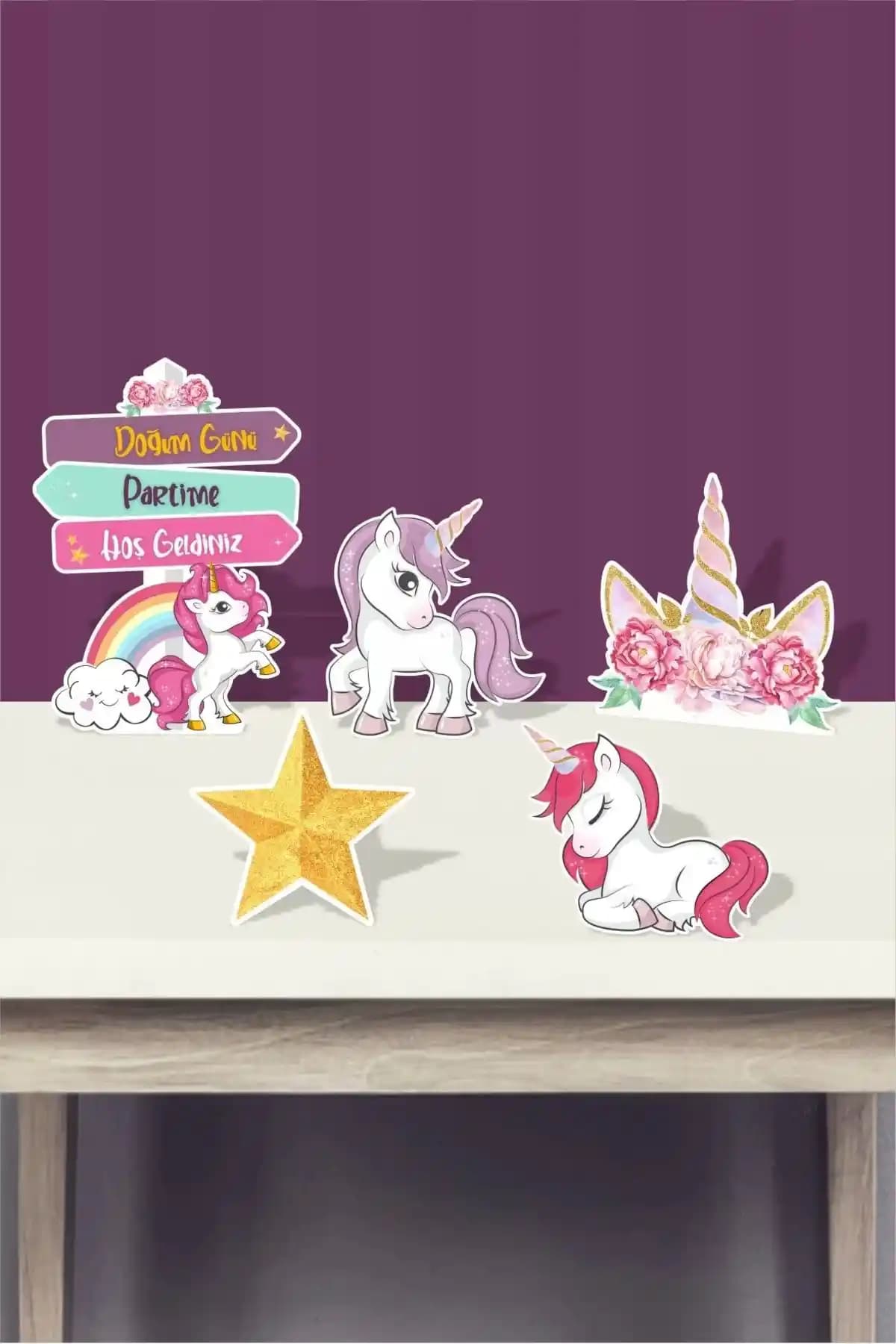 Neşeli Günlerim Unicorn Ayaklı Pano: Çocuk Odası ve Etkinlikler İçin Dekorasyon Ürünü