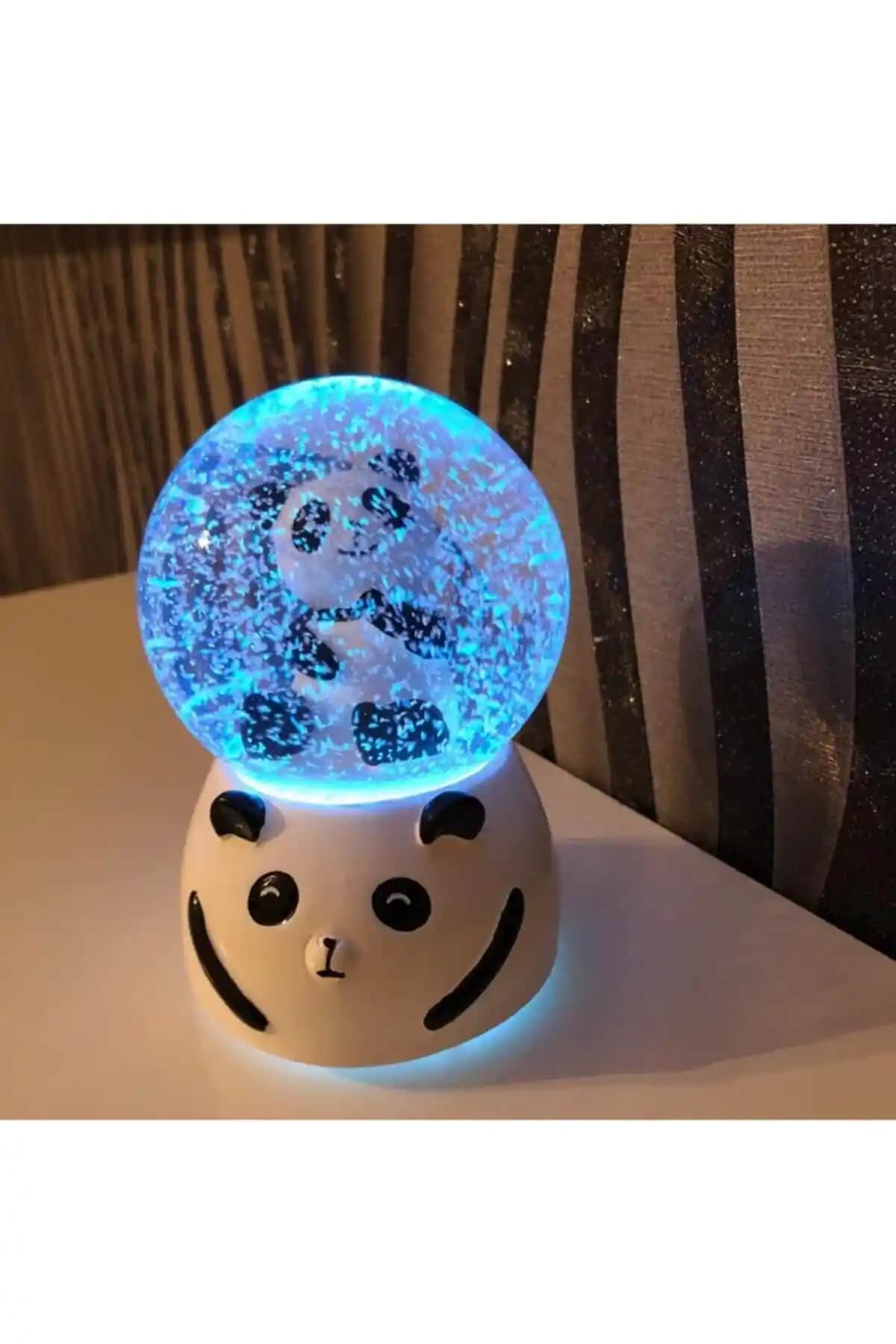 Orta Boy Müzikli ve Işıklı Panda Temalı Kar Küresi İncelemesi ve Kullanıcı Yorumları