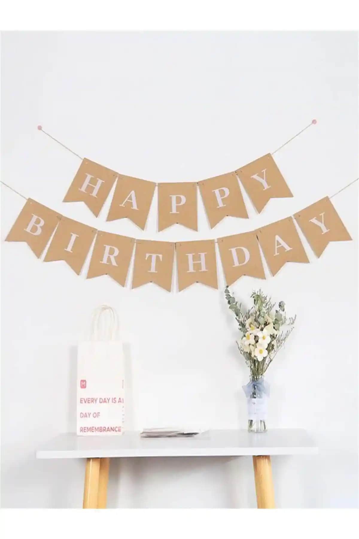 Partifabrik Kraft Renk Beyaz Retro Happy Birthday Yazı Süsü Dekorasyon Ürünü