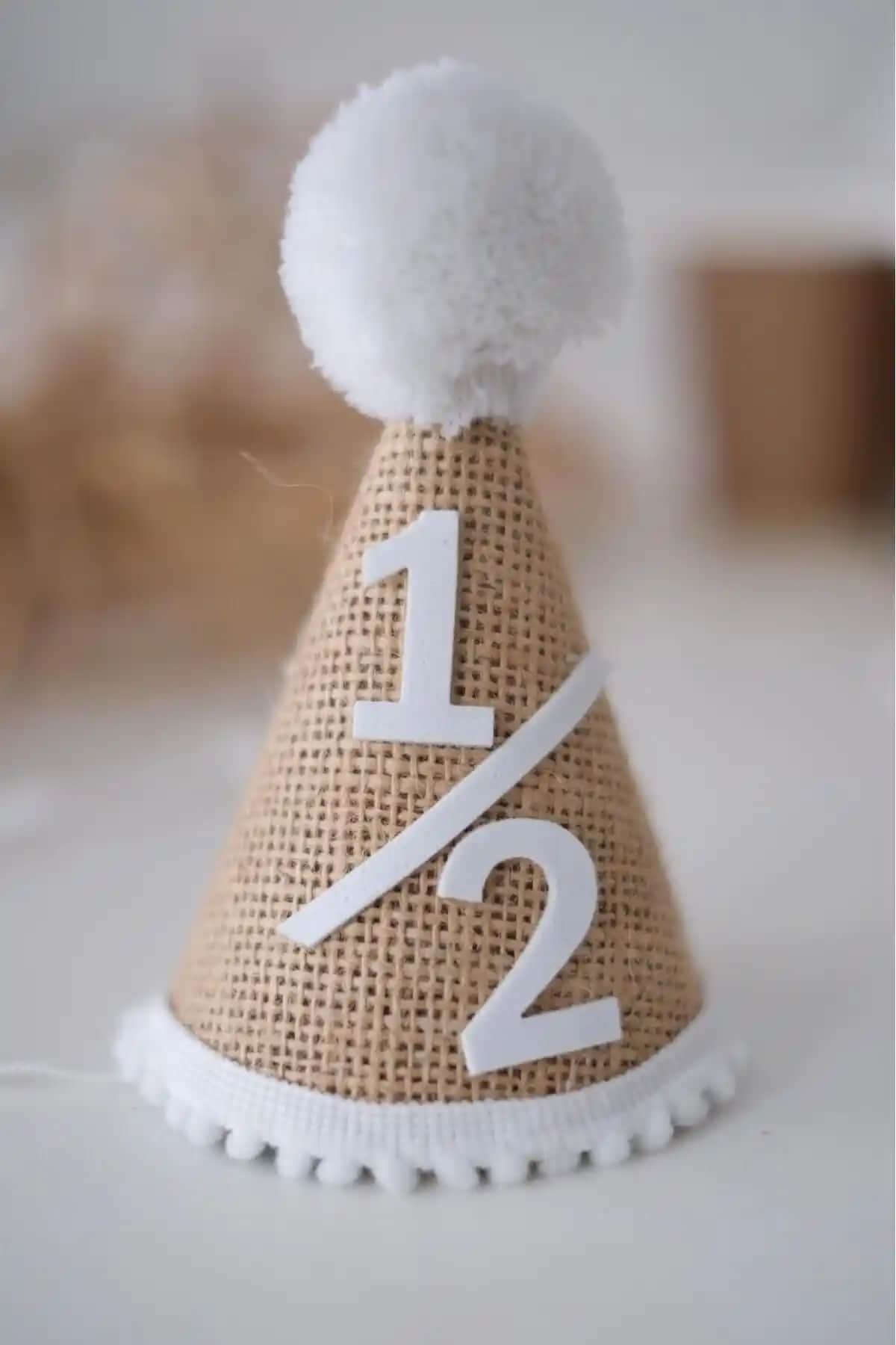 Partifabrik Yarım Yaş Jüt Kumaş Naturel Retro Şapka: Şıklık ve Doğallık Bir Arada