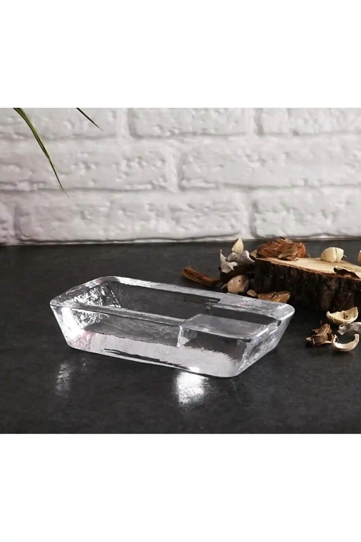 Paşabahçe El Yapımı Cam Küllüğü: Şeffaf ve Modern Tasarım ile Puro Keyfini Artırır