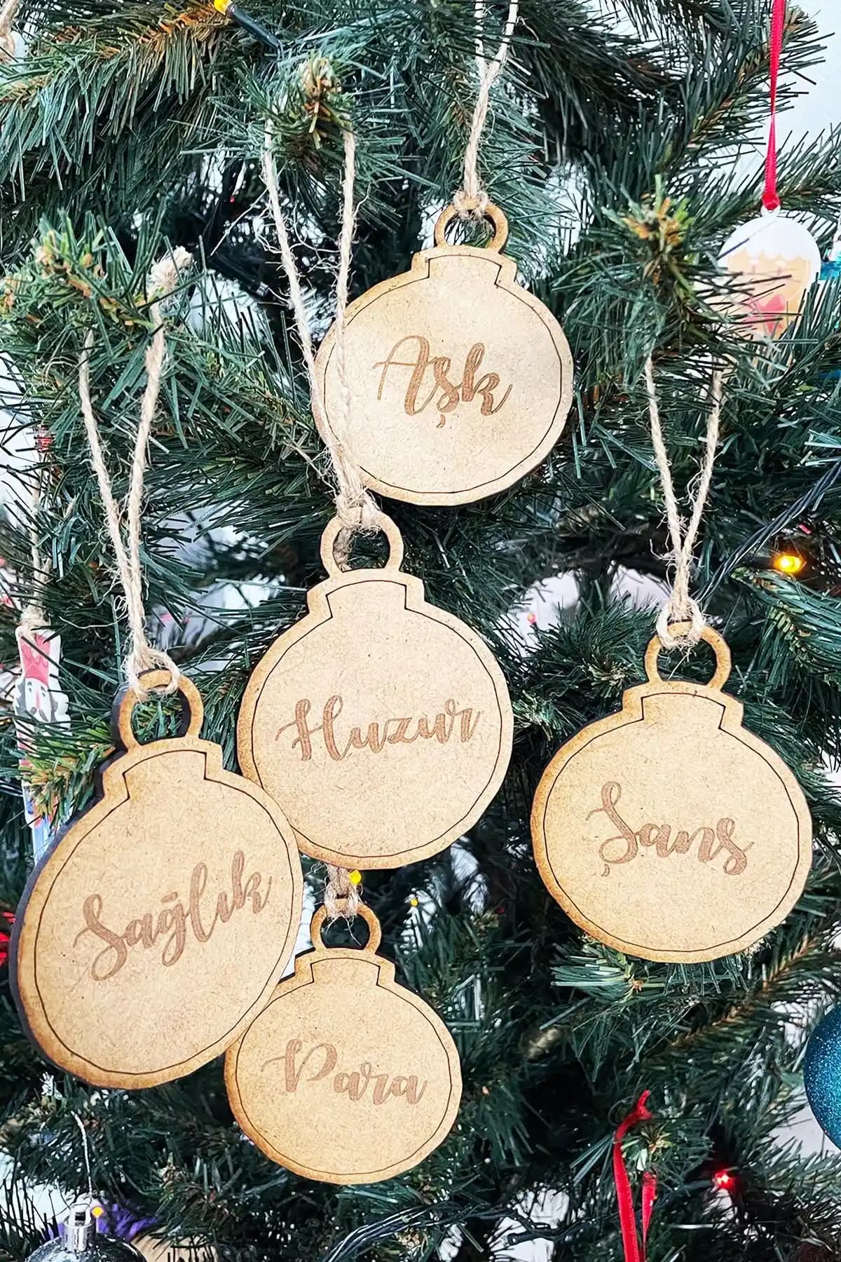 PEKSHOP Yılbaşı Ağacı Süsleri Güzel Dilekler 5'li Set Ahşap Dekoratif ve Anlamlı