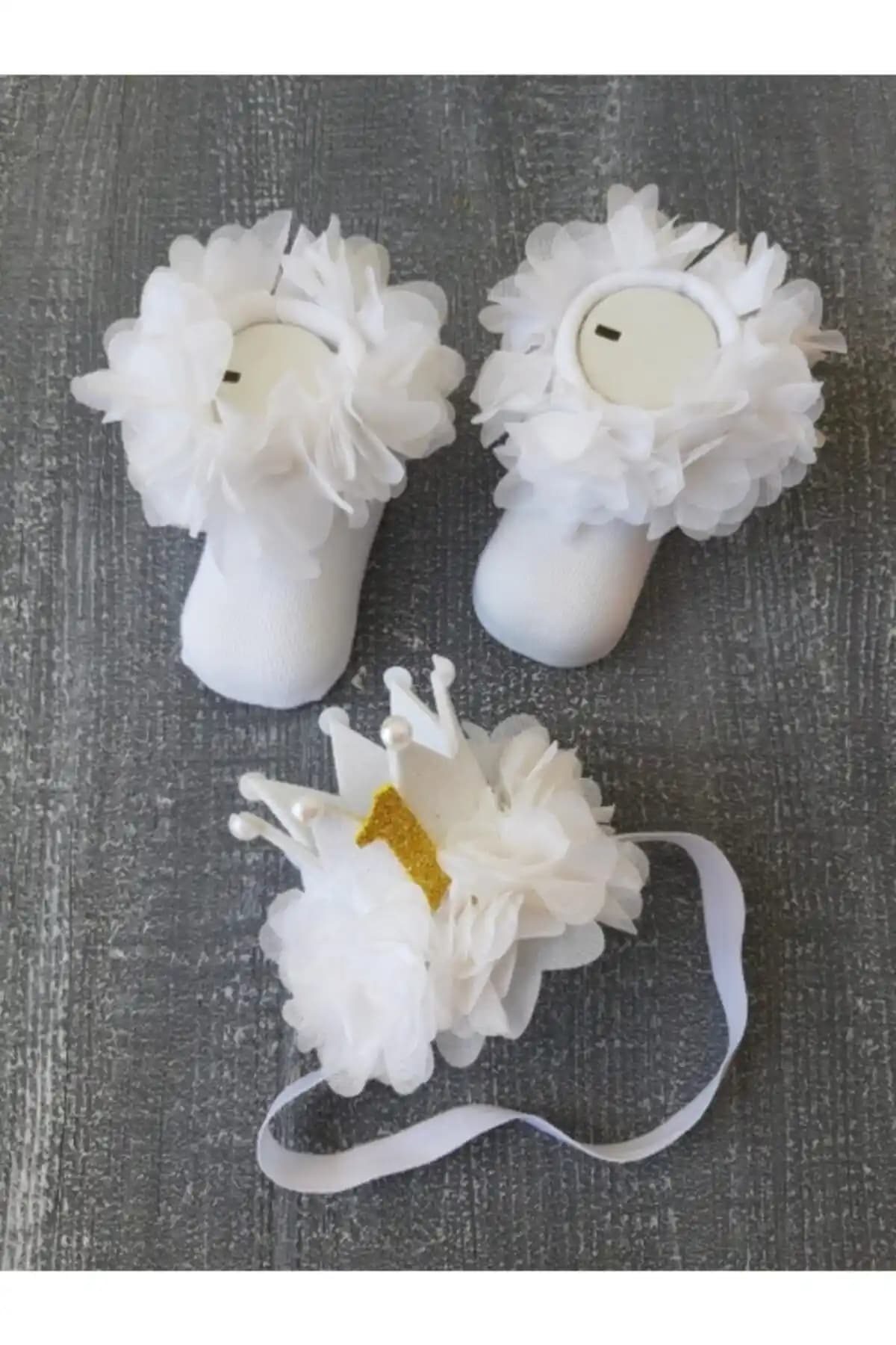 Pempem Bebek Kız Seti Beyaz-Gold 1 Yaş Doğum Günü Şık ve Rahat Tasarım