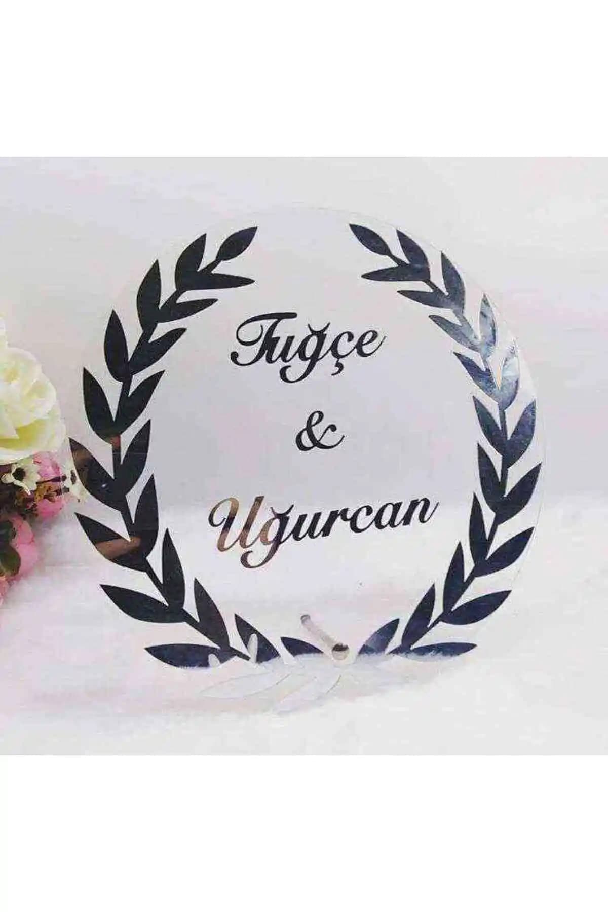 RetroLazer İsimlikleri Karşılaştırması: Modern ve Zarif Tasarımlar Arasındaki Farklar