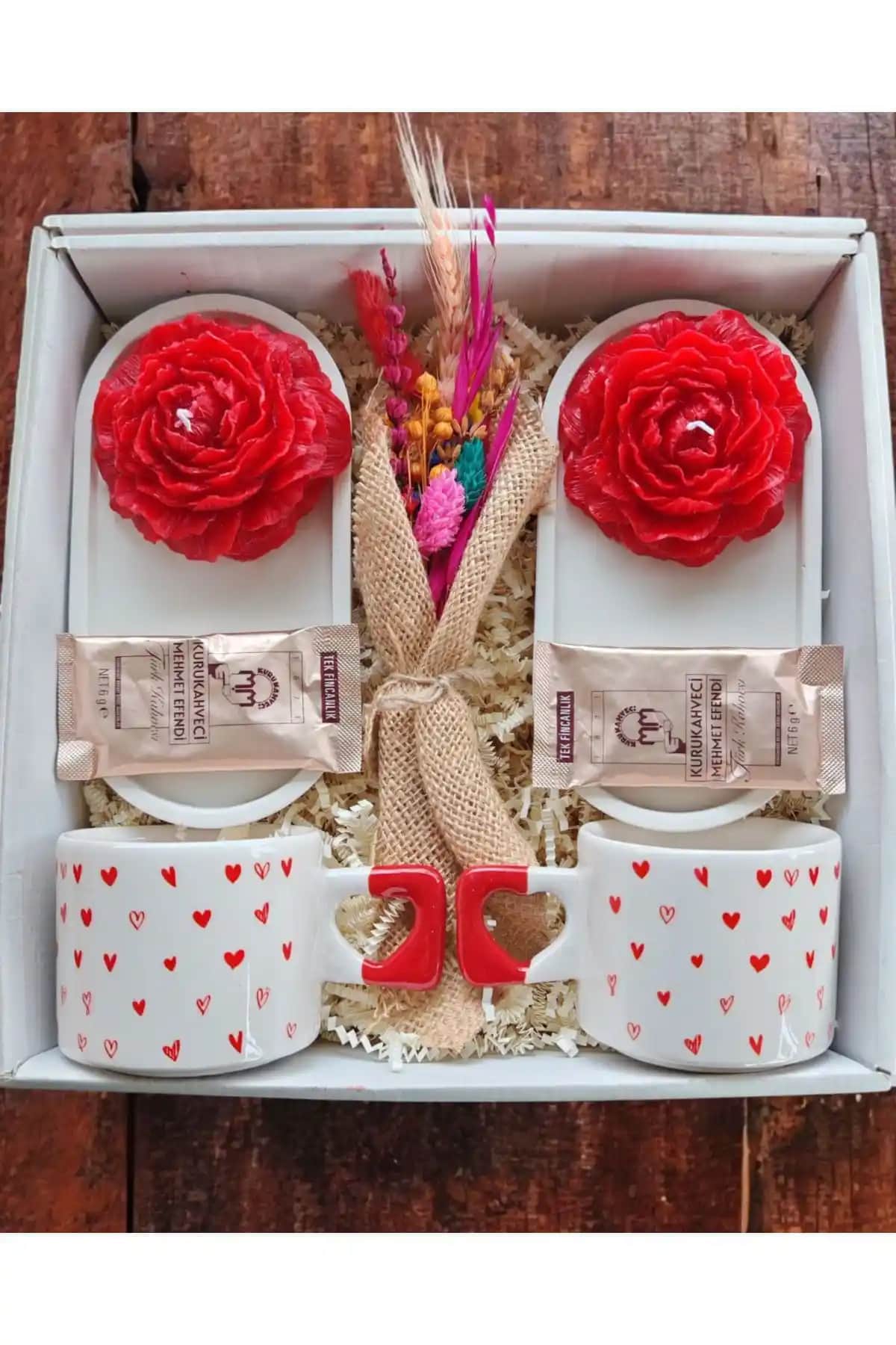 Sihirli Kutular El Yapımı Seramik ve Hediye Setiyle Sevdiklerinizi Şımartın