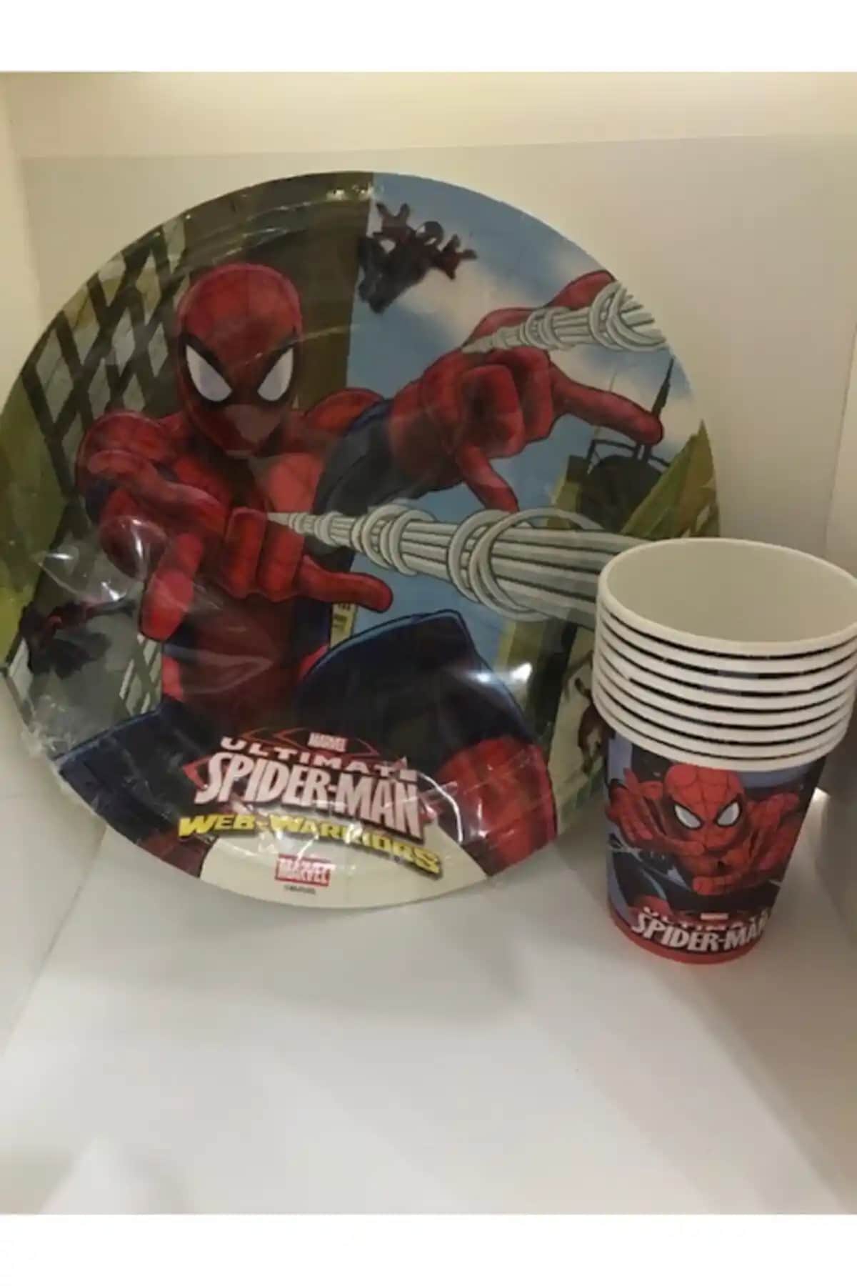 Spiderman Temalı 8'li Karton Tabak ve Bardak Seti Çocuklar İçin Doğum Günü Partisi Malzemeleri