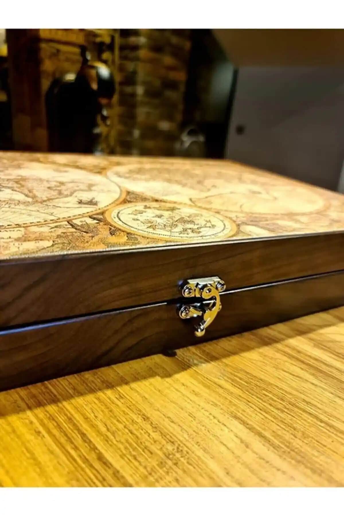 Tavla Setleri Karşılaştırması: megame ve Simya Oyun Aletleri Ürünlerinin Özellikleri ve Kullanıcı Yorumları