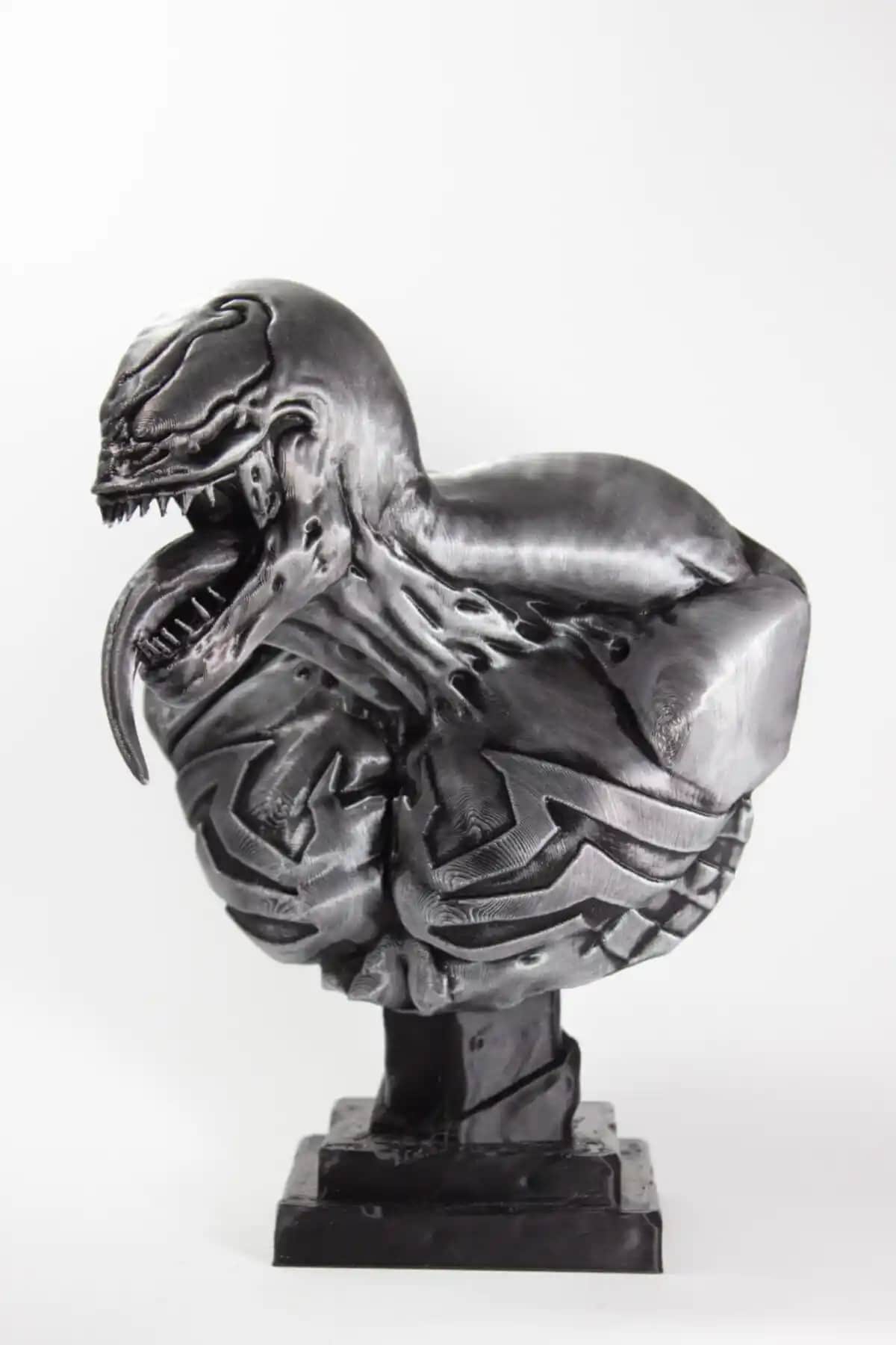 Venom Büst Figürü Marvel Comics, Mini Boyut ve Detaylı Tasarım ile Koleksiyonunuza Renk Katın