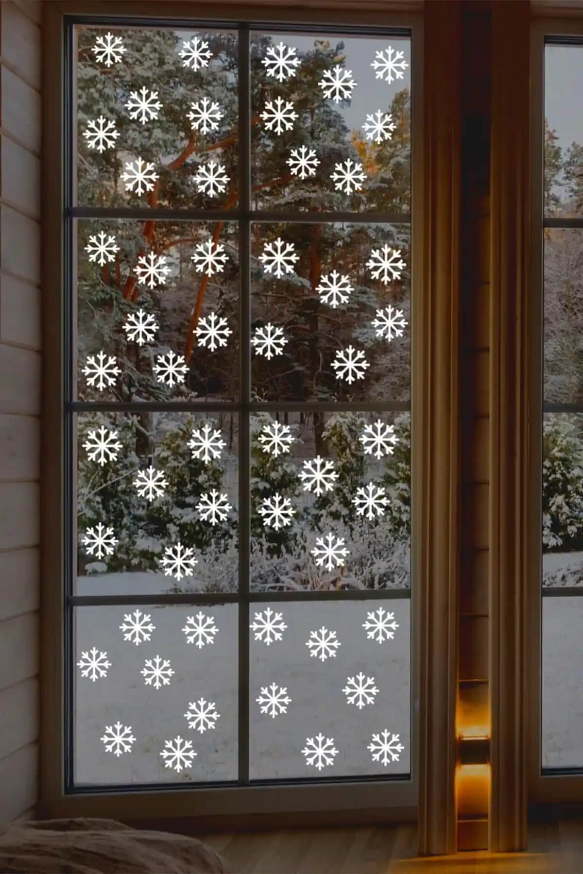 Yılbaşı Dekorasyon Ürünleri Karşılaştırması: New Jargon ve Panda Sokağı Süsleri