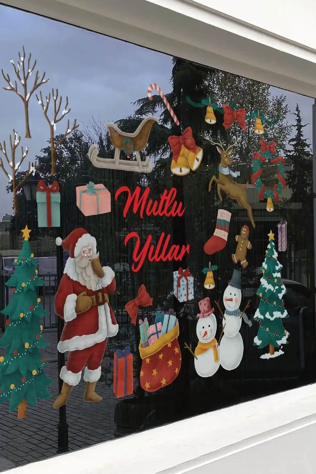 Yılbaşı Süsleri Karşılaştırması: Dijitalya ve Panda Sokağı Ürünleri Analizi