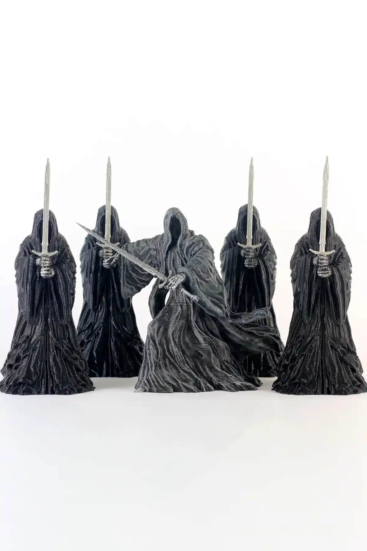 Yüzüklerin Efendisi Koleksiyon Parçaları: Witch King Nazgul ve Minas Tirith Figürü Karşılaştırması