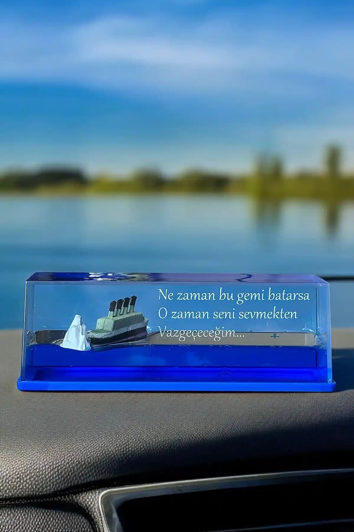 Zemtigo Yazılı Batmayan Gemi Akvaryumu Sevgililer Günü İçin Dekoratif Hediye