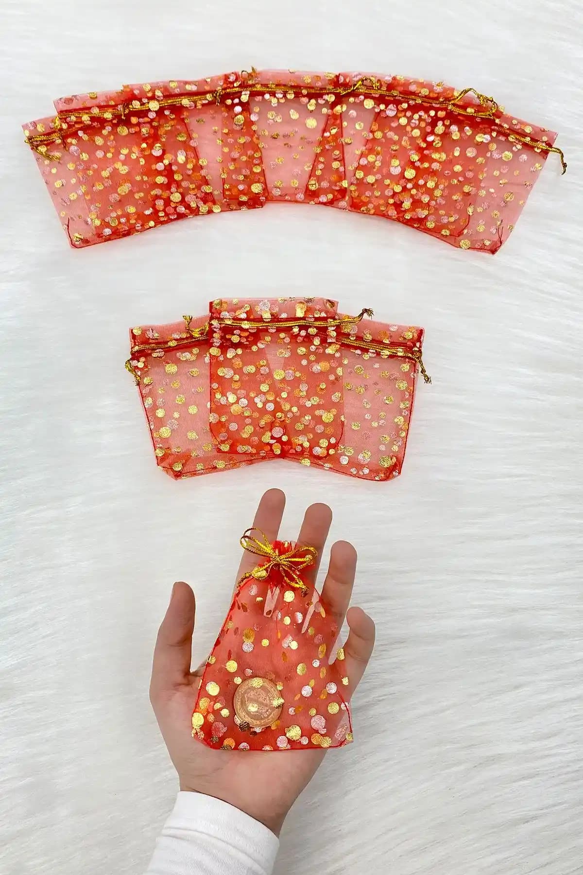 ZEYMERADE Kırmızı Gold Puantiyeli Kına ve Nişan Hediyesi Keseleri 50 Adet