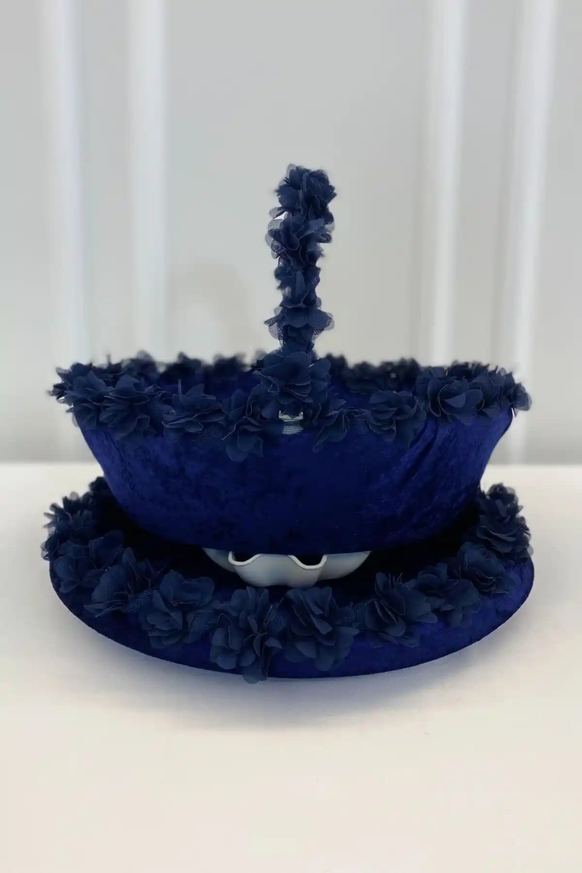 ZEYMERADE Lacivert Kına Tepsisi: Geleneksel ve Modern Tasarım ile Kutlamalara Şıklık Katar