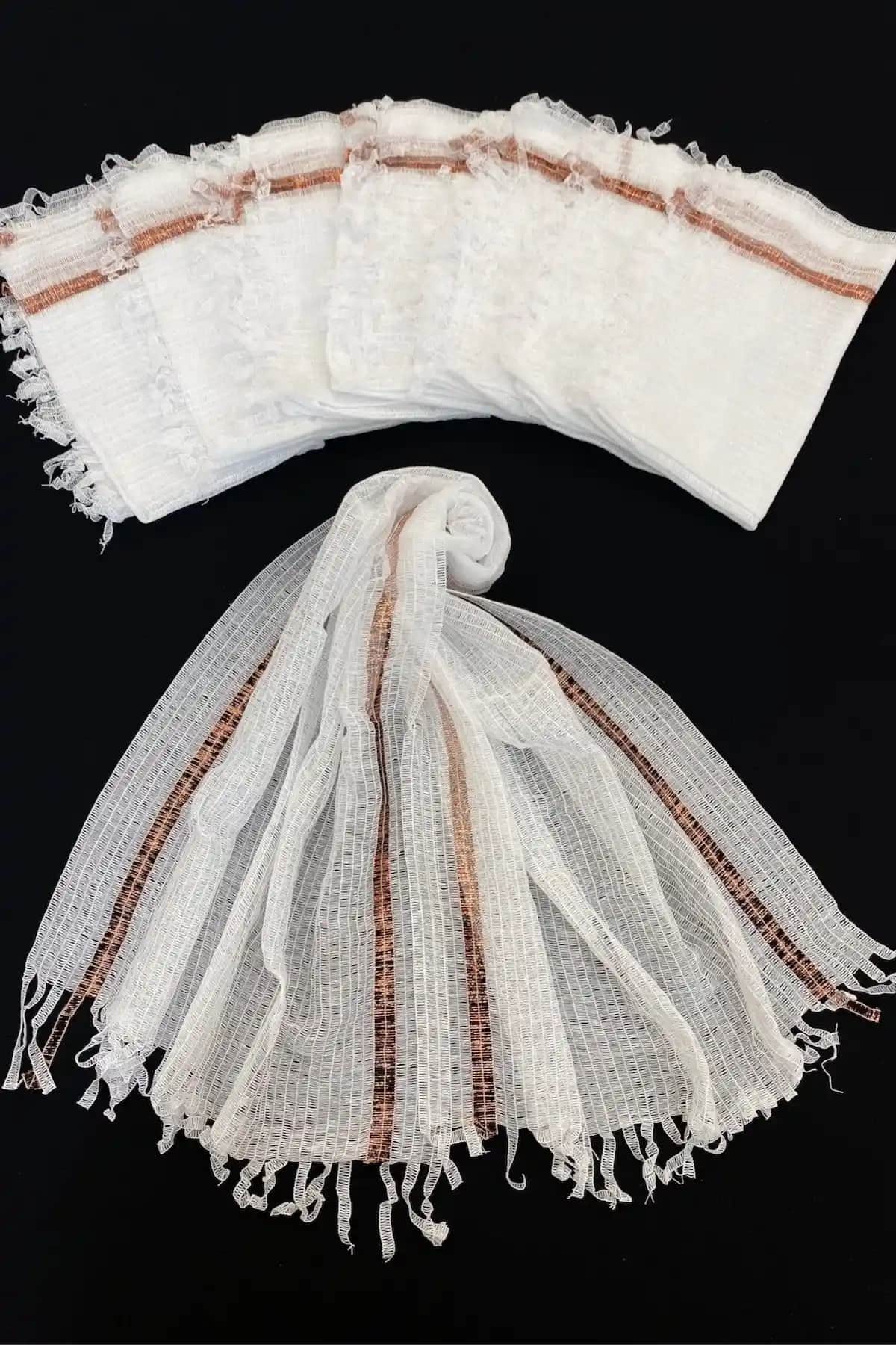 ZEYMERADE Nedime Şalı Karşılaştırması: Beyaz ve Renkli Seçeneklerin Özellikleri ve Kullanım Alanları