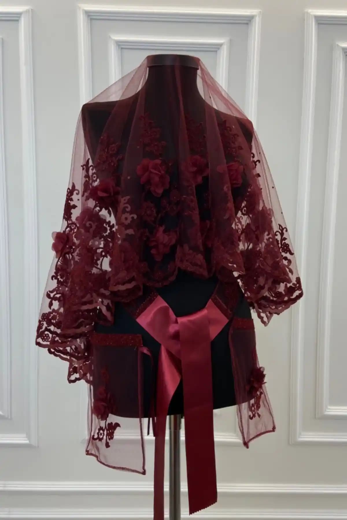 ZEYMERADE Üç Boyutlu Lüks Kına Örtüsü ve Gelin Duvak Seti: Şık ve Zarif Düğün Aksesuarları