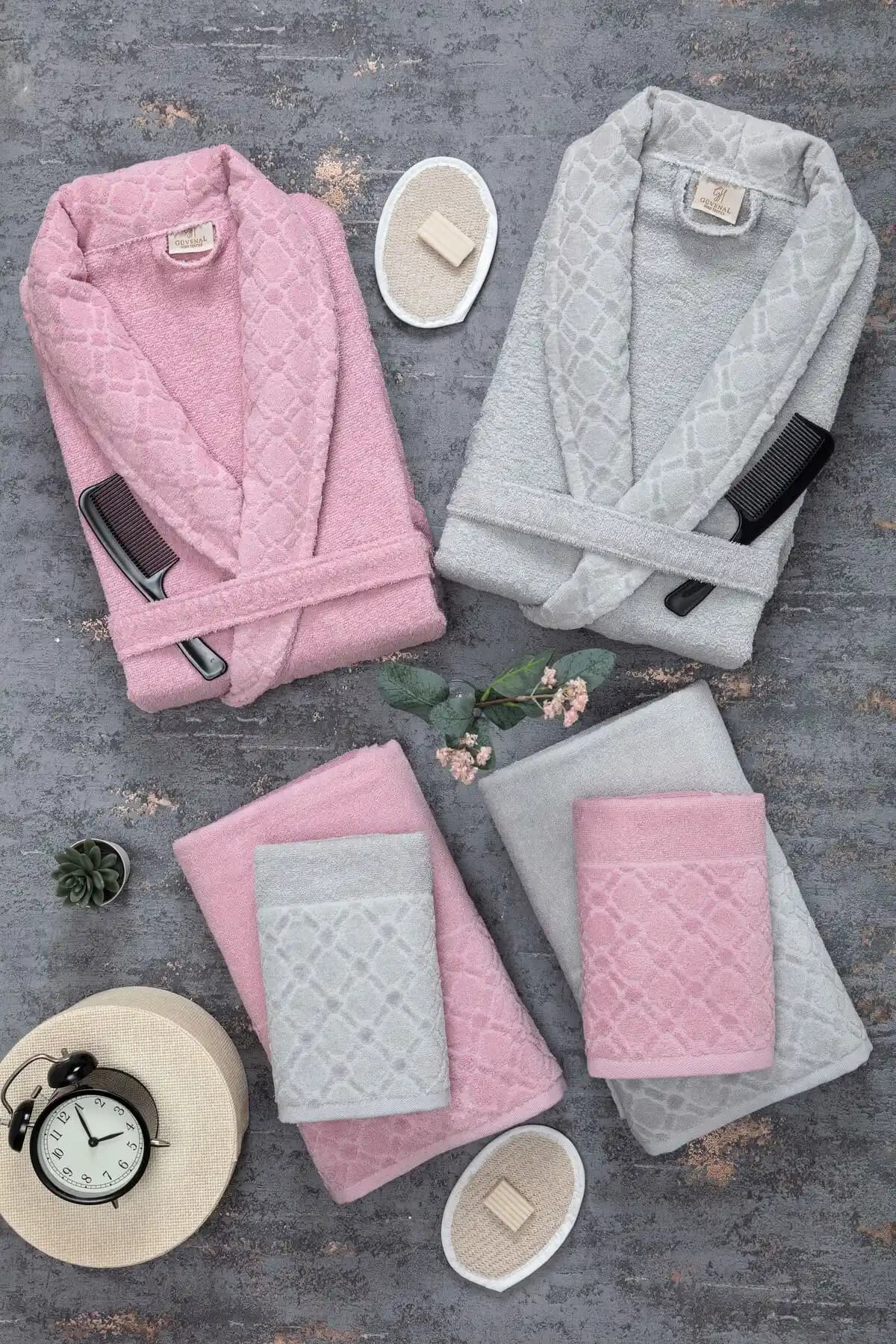 Güvenal Hayal 12 Parça Jakarlı Bornoz Takımı: Şıklık ve Konforun Buluşması