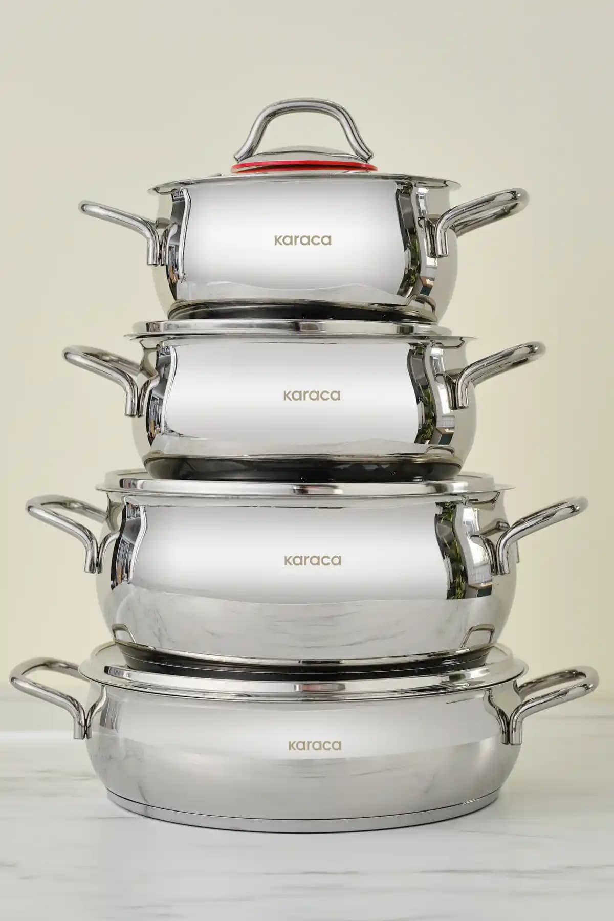 Karaca Emirgan İndüksiyon Tabanlı 8 Parça Çelik Tencere Seti: Dayanıklı ve Şık Mutfak Gereçleri