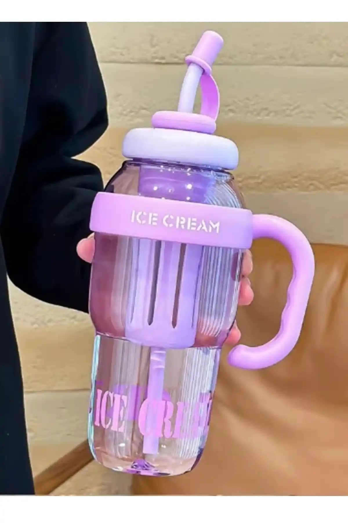 Kitchen Beauty Ice Bottle: Şık ve Fonksiyonel Mor Renkli 1,3 L Su Şişesi Özellikleri ve Kullanım İpuçları