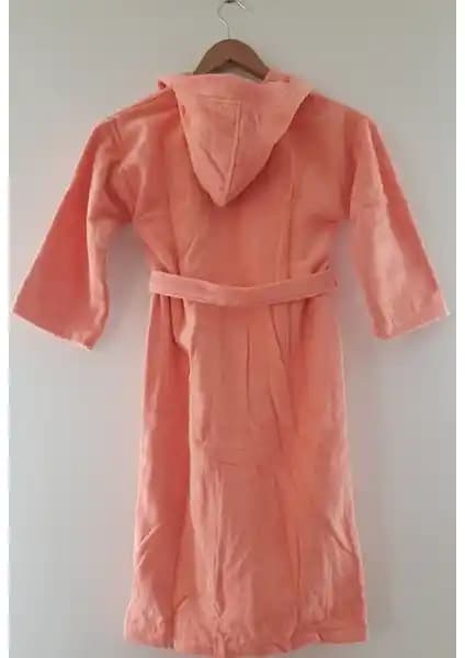 My Sweet Baby Kadife Çocuk Bornozu: Yüksek Emicilik ve Şıklık Sunan Konforlu Tasarım