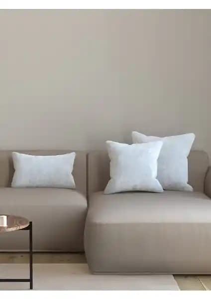Pastel Kadife Dokulu Beyaz Kırlent Yastık Kılıfı Ev Dekorasyonunda Şıklık ve Konfor Sağlar