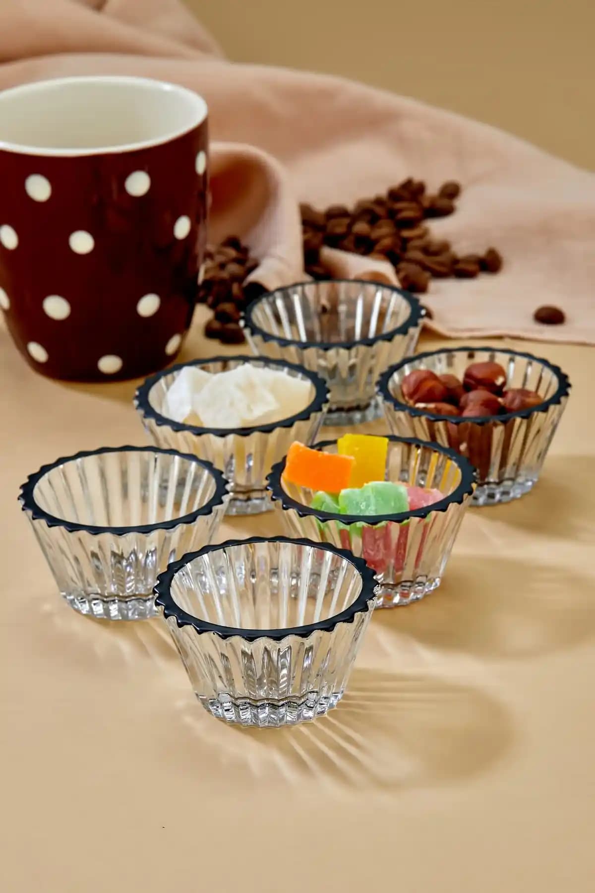 Zeryas Home Siyah İşlemeli Cam Reçellik ve Sunum Seti - Estetik ve Çok Yönlü Kullanım