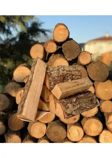 Odunal Lüx Kırılmış Şömine Odunu: Yüksek Kalite ve Estetikle Sıcak Bir Atmosfer
