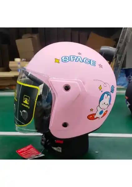 Oloey Elektrikli Akülü Araba Kaskı Güvenlik ve Estetik Birlikte Sunuyor