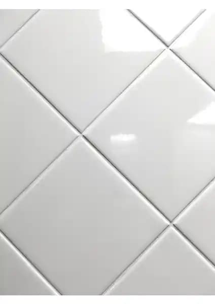 Armada Çini 20x20 Cm Beyaz Seramik Karo Estetik ve Dayanıklı Dekorasyon Çözümü