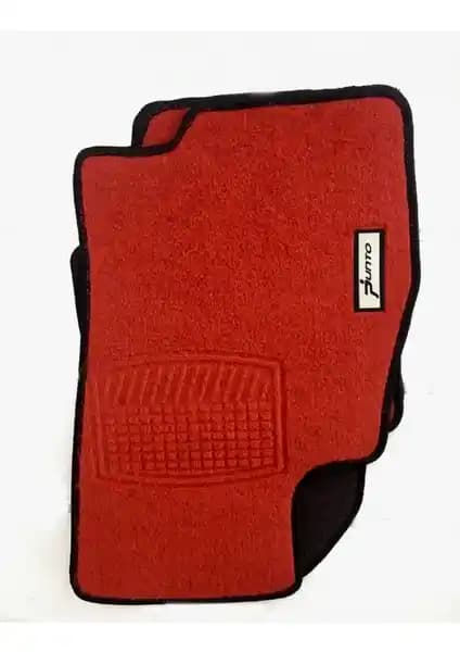 Fiat Punto için özel tasarlanmış kırmızı paspaslar yüksek kalite ve dayanıklılık sağlar