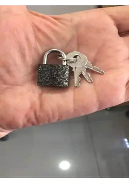 Kale 20 Mm Gri Asma Kilit KD-001/10-120 Güvenlik ve Dayanıklılık Sunan Kilit Çözümü