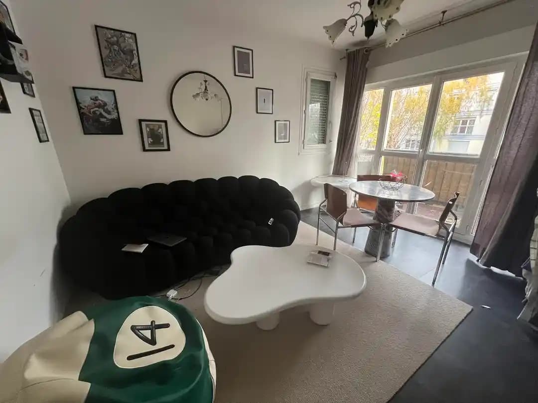 Alibaba Üzerinden Mobilya Replika Alımı: Deneyimler, Maliyet ve Kalite Değerlendirmesi