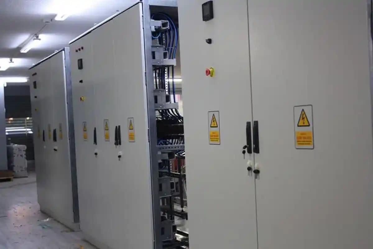 Elektrik Panosu Bulunan Duvarların Dekorasyonu ve Güvenlik Önlemleri Hakkında Bilgiler