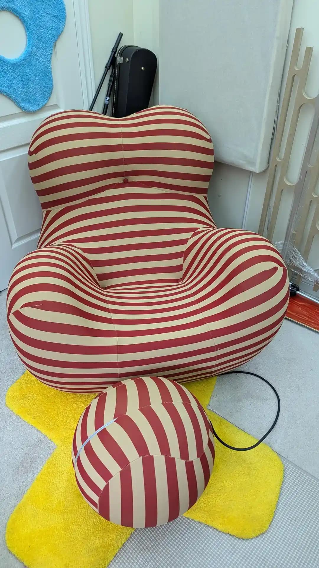 Gaetano Pesce UP-5 Donna Sandalye: Tasarım, Konfor ve Maliyet Analizi